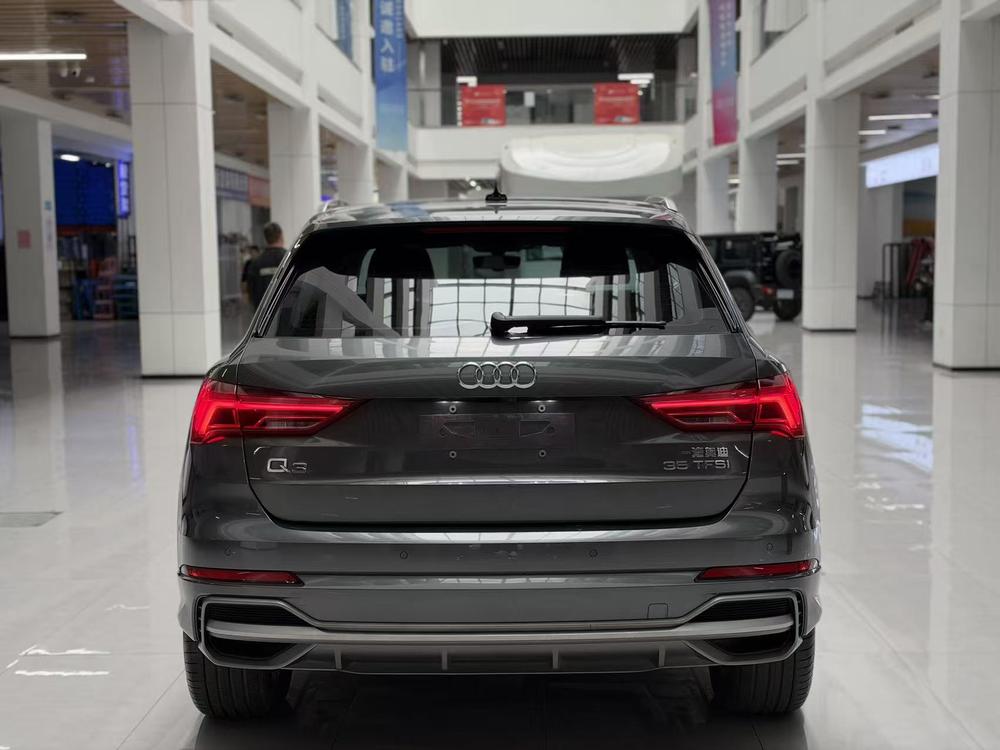 Audi Audi Q3