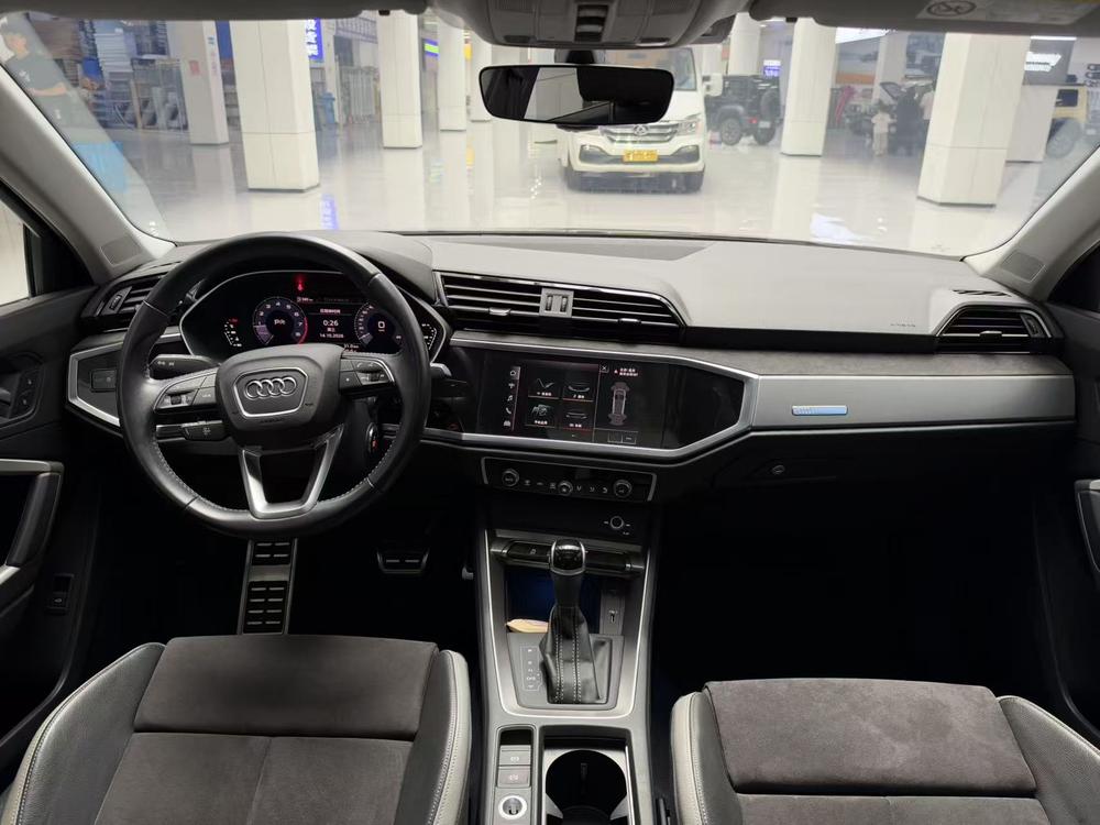 Audi Audi Q3