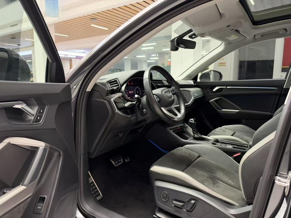 Audi Audi Q3