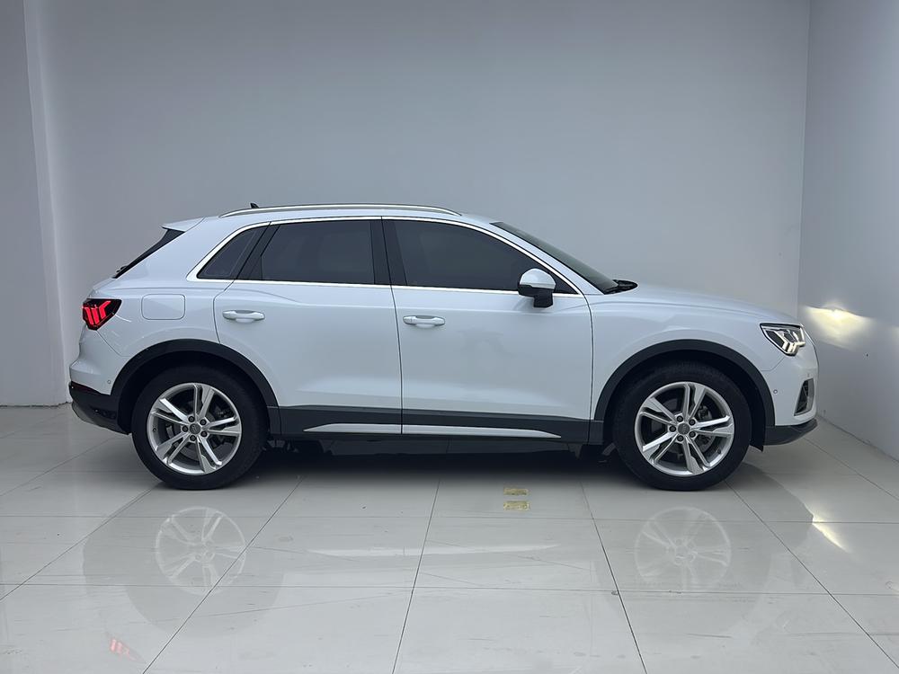 Audi Audi Q3