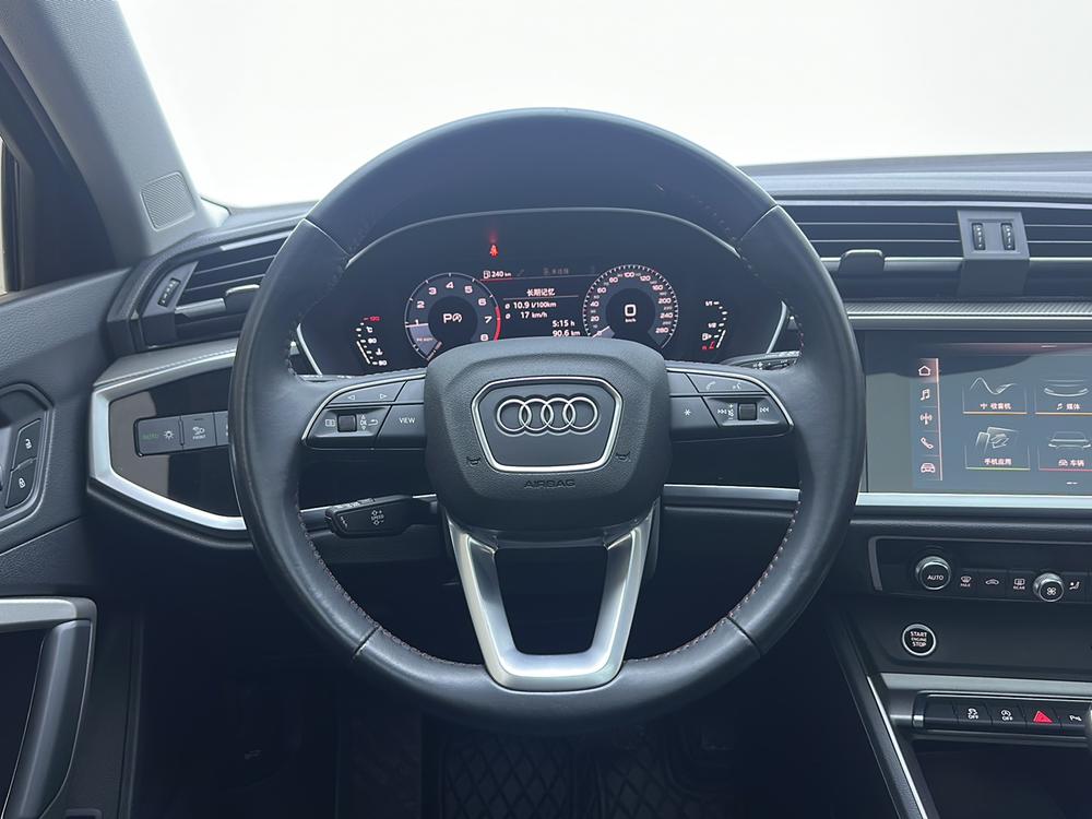 Audi Audi Q3