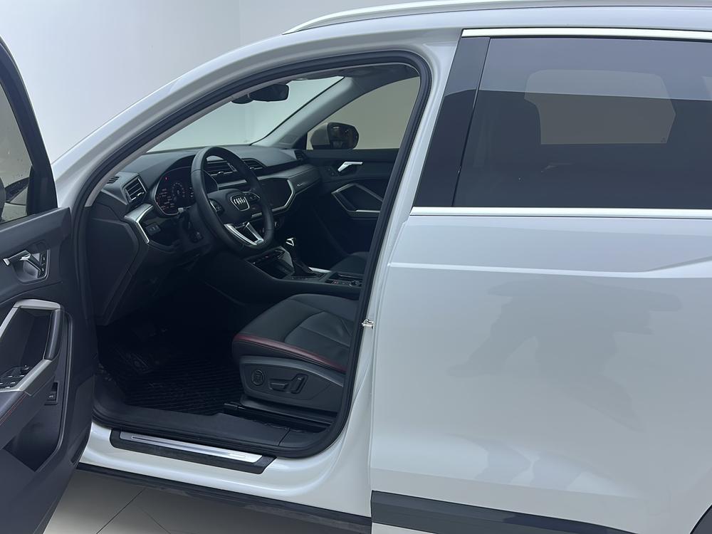 Audi Audi Q3