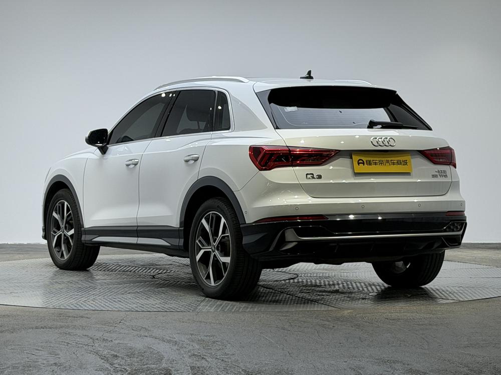 Audi Audi Q3