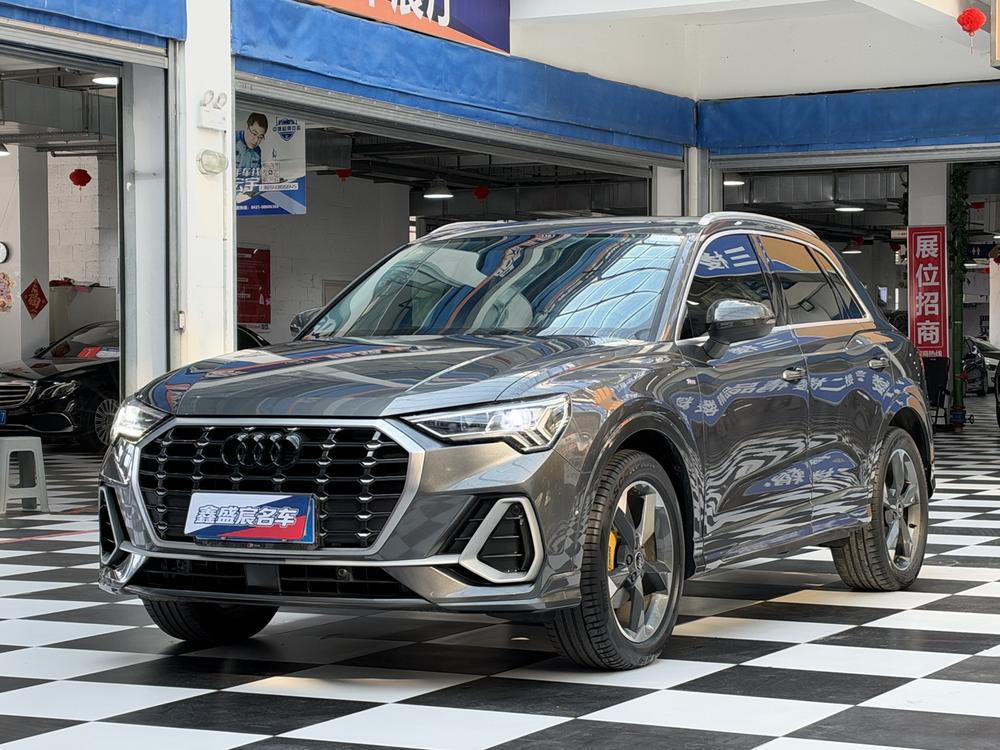 Audi Audi Q3