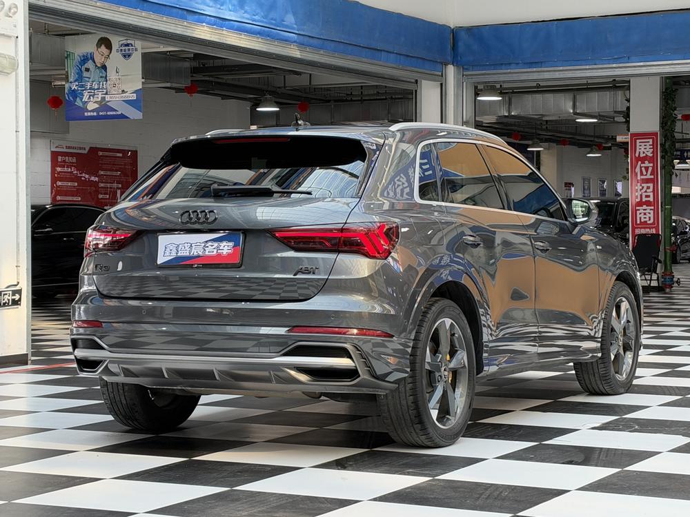 Audi Audi Q3