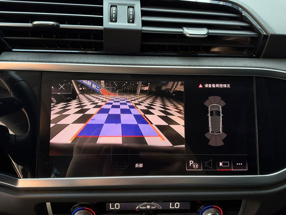 Audi Audi Q3