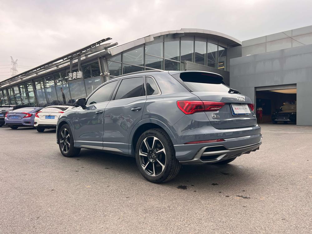 Audi Audi Q3