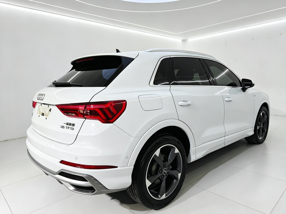 Audi Audi Q3