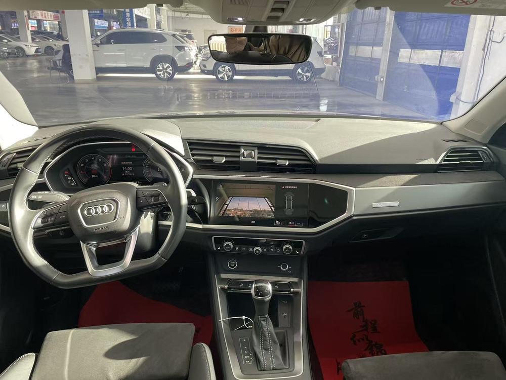 Audi Audi Q3