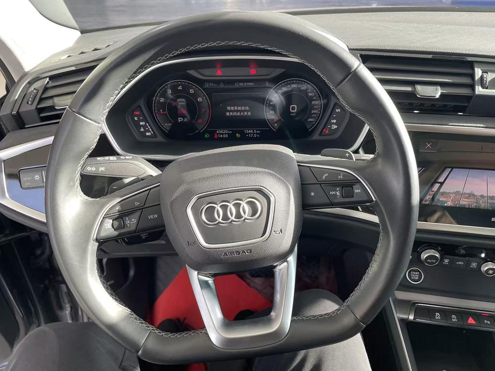 Audi Audi Q3