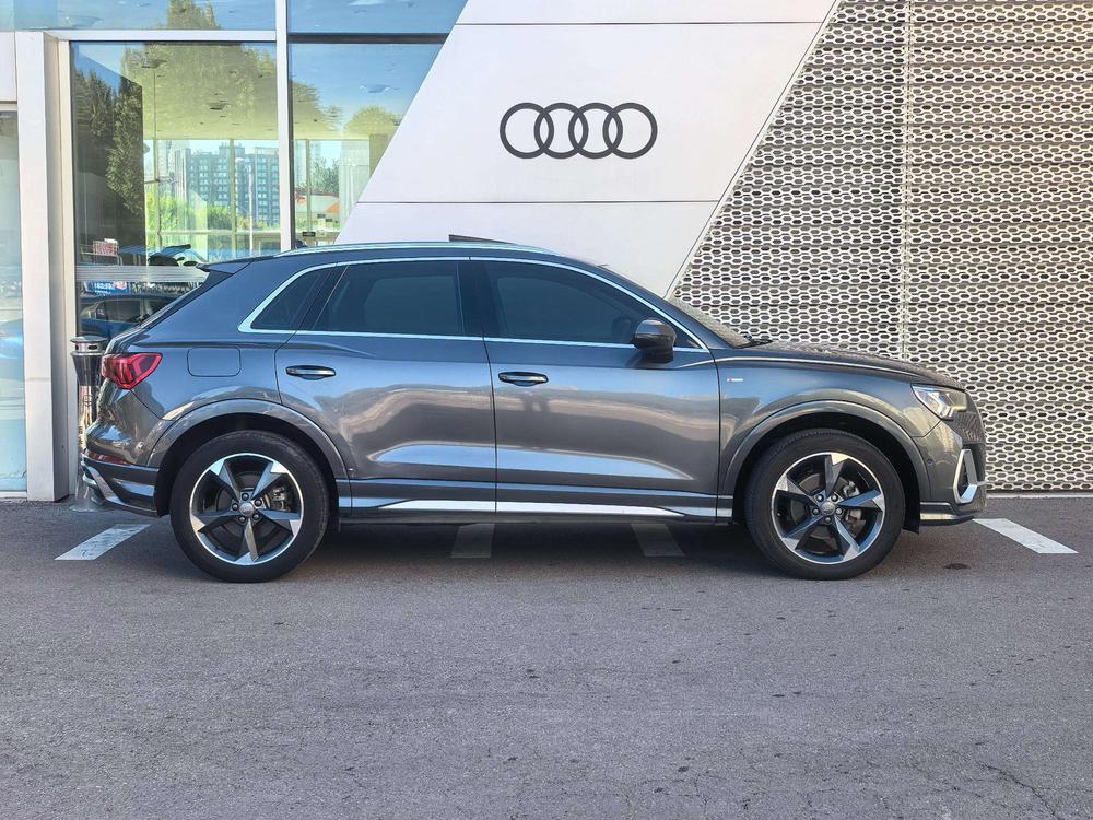 Audi Audi Q3