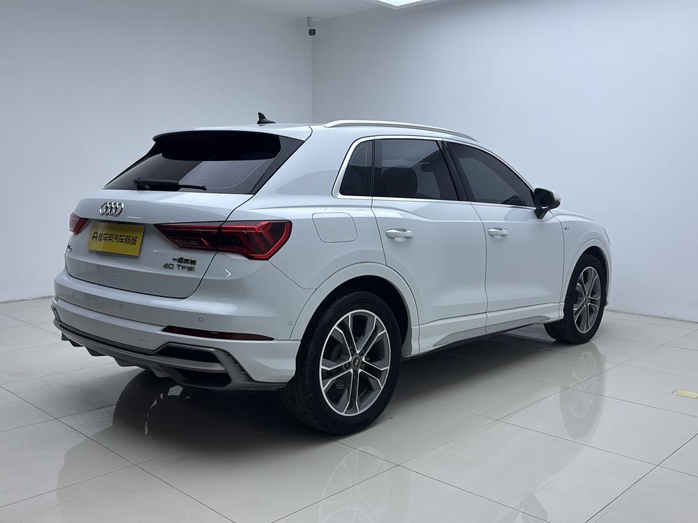 Audi Audi Q3