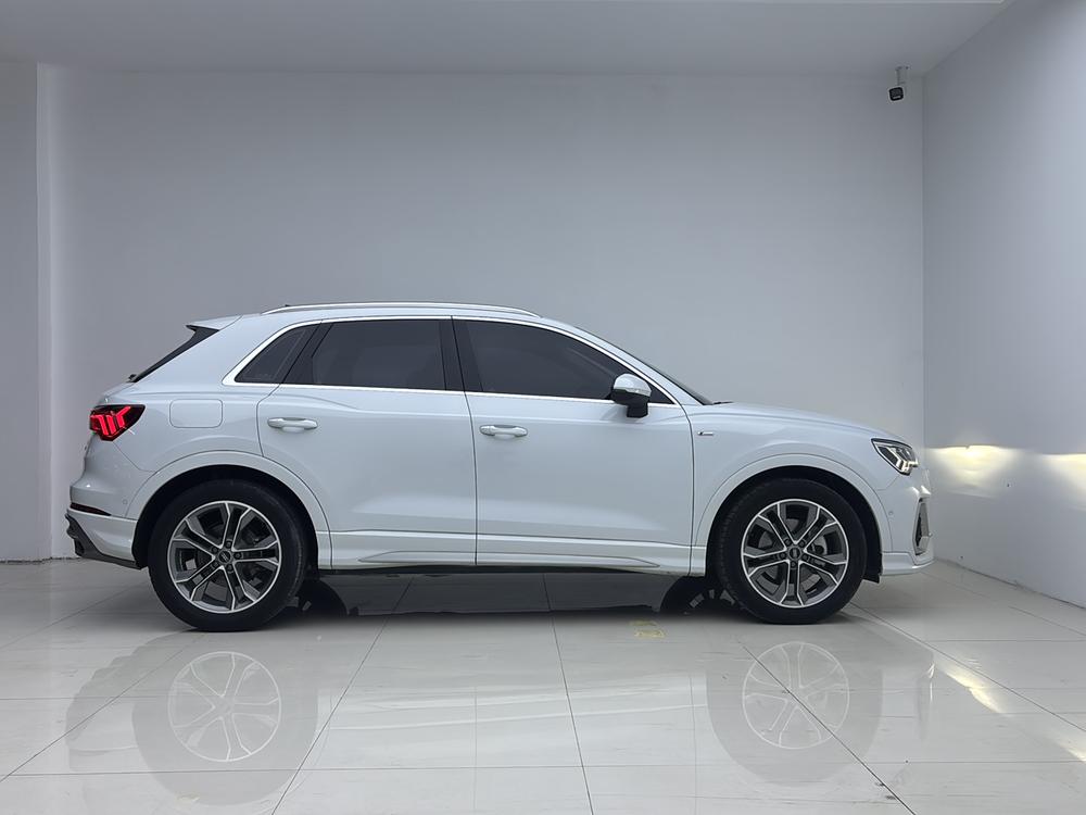 Audi Audi Q3