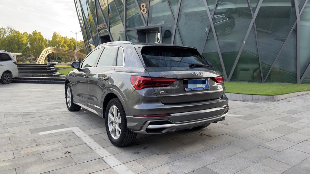 Audi Audi Q3