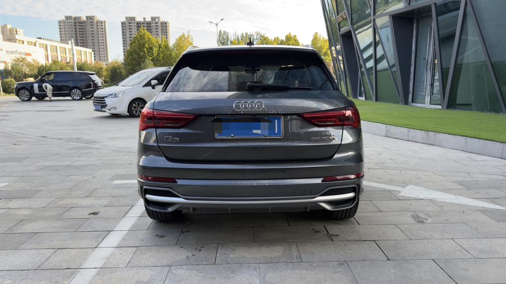 Audi Audi Q3