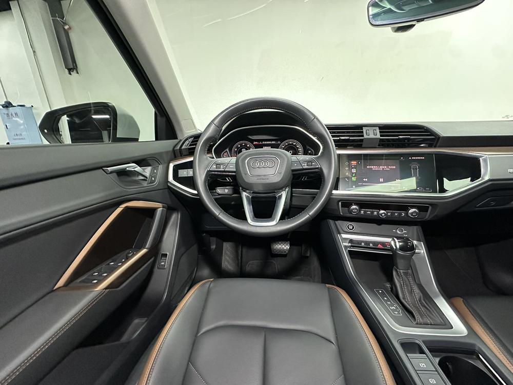 Audi Audi Q3