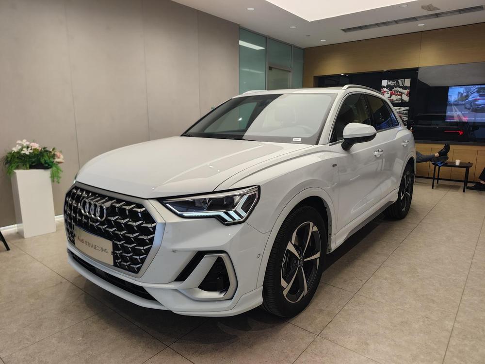 Audi Audi Q3