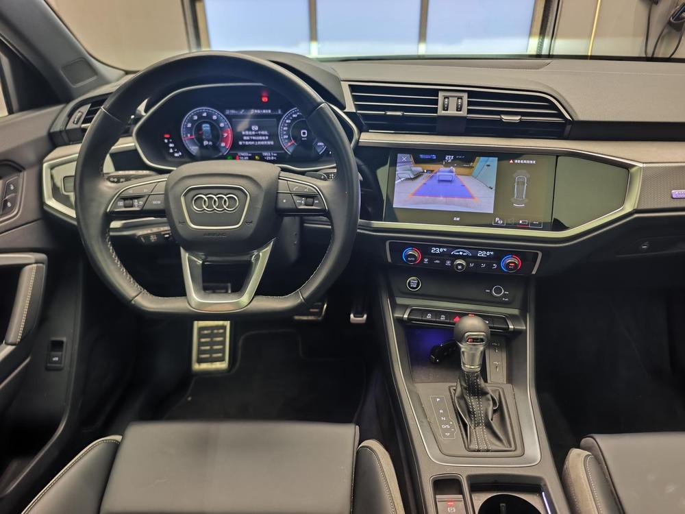 Audi Audi Q3