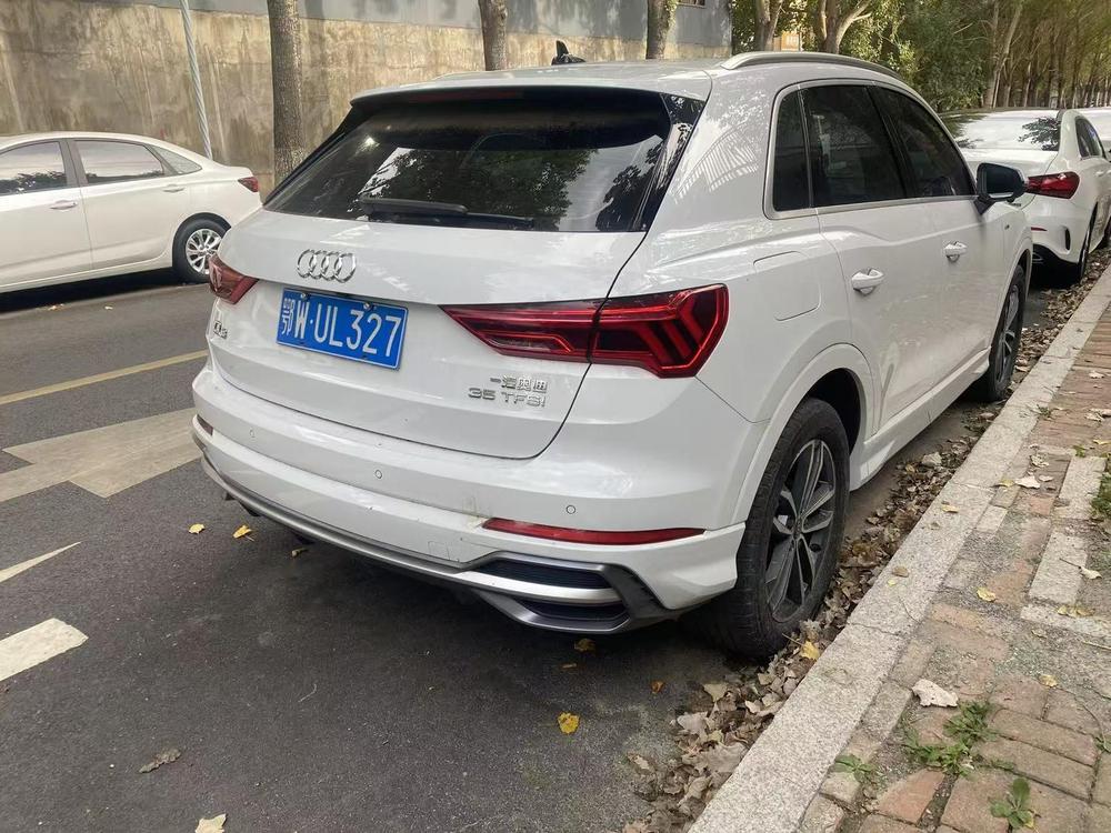 Audi Audi Q3