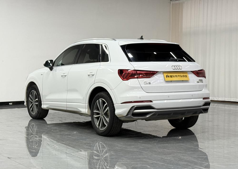 Audi Audi Q3