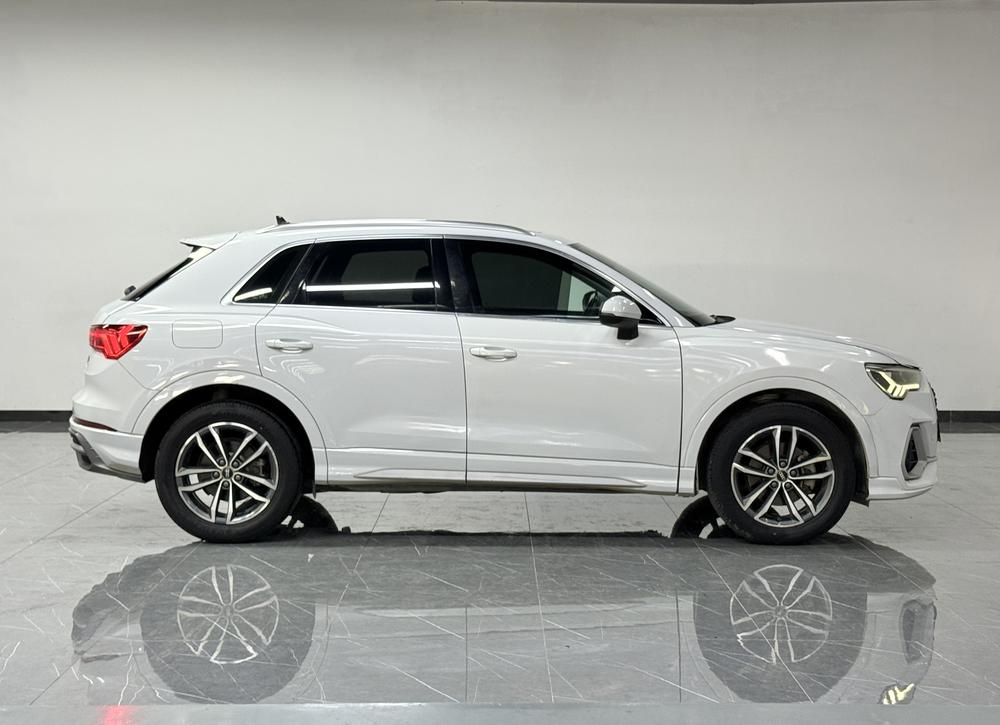 Audi Audi Q3