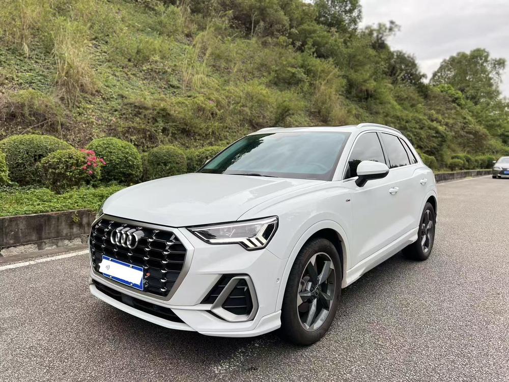 Audi Audi Q3