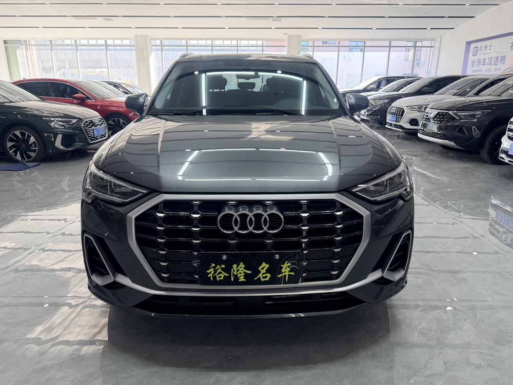 Audi Audi Q3