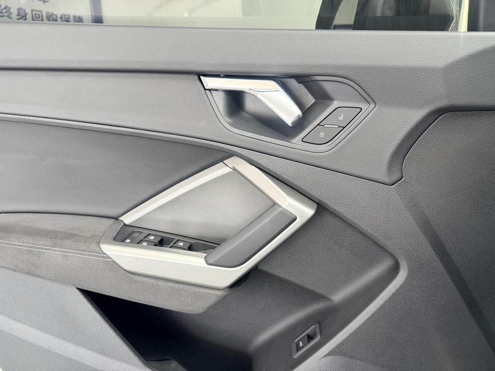 Audi Audi Q3