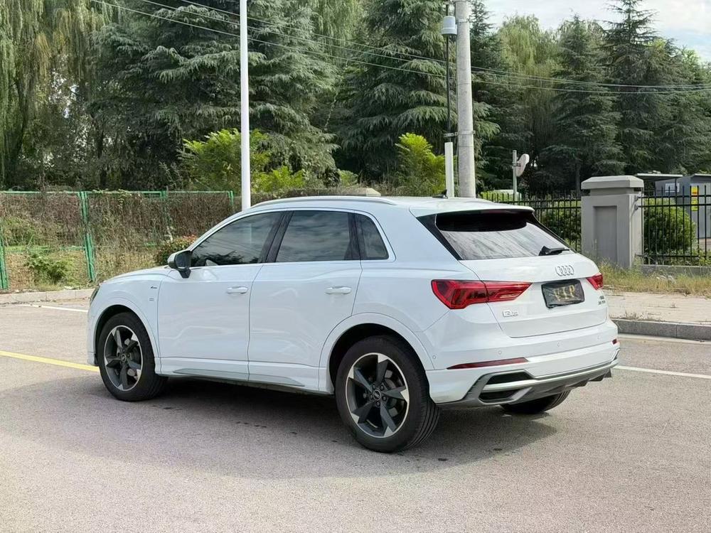 Audi Audi Q3