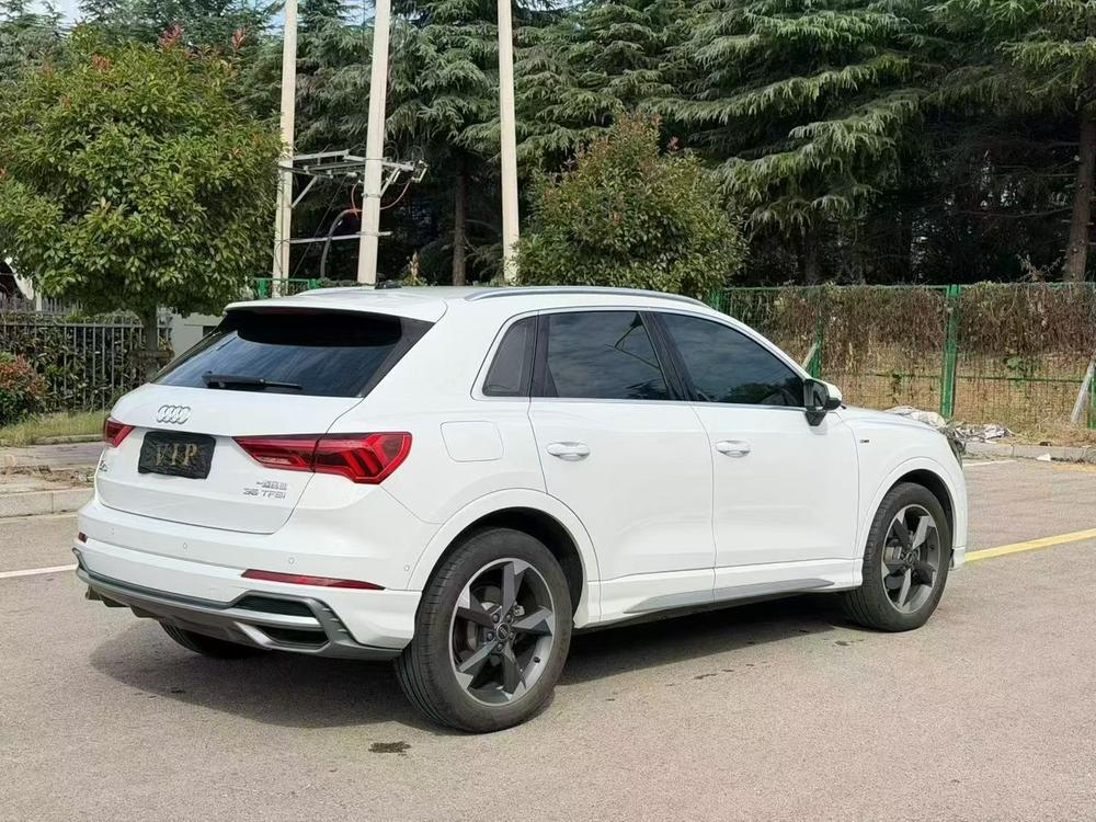 Audi Audi Q3