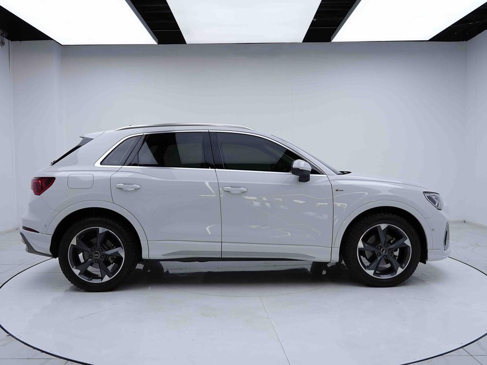 Audi Audi Q3