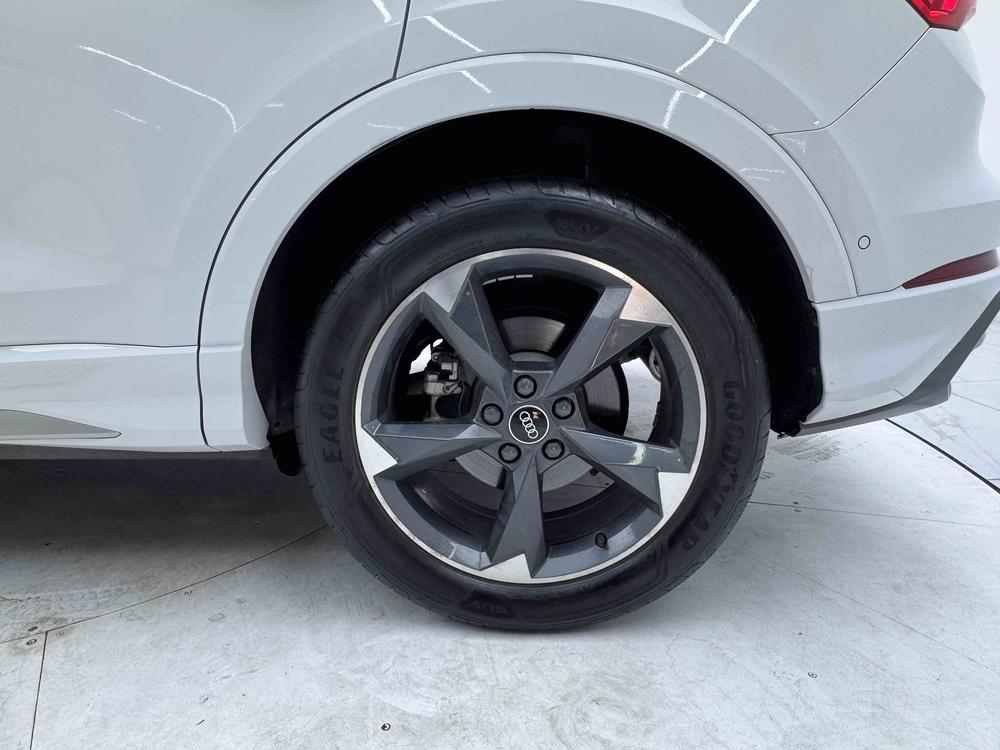 Audi Audi Q3
