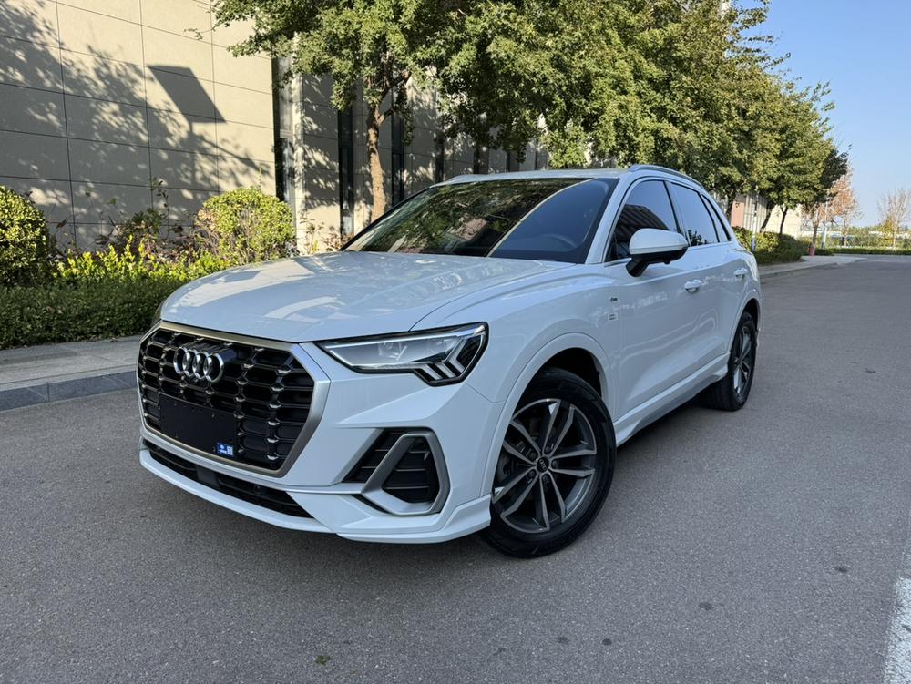 Audi Audi Q3