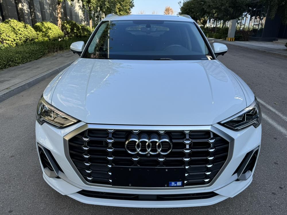 Audi Audi Q3