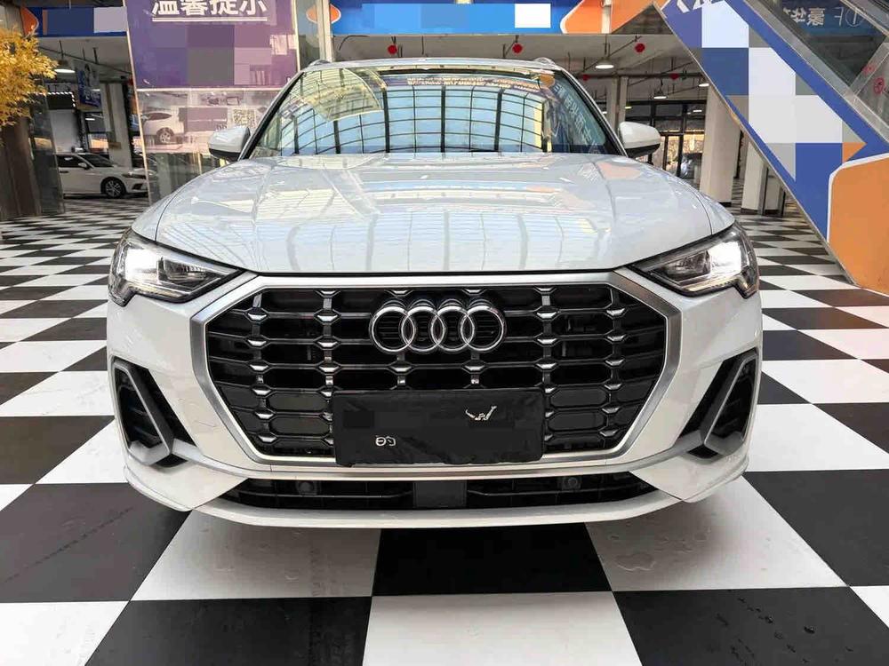 Audi Audi Q3