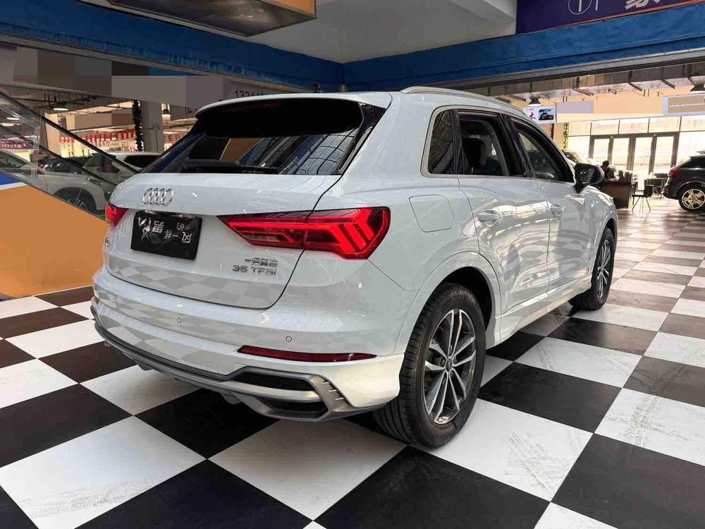 Audi Audi Q3