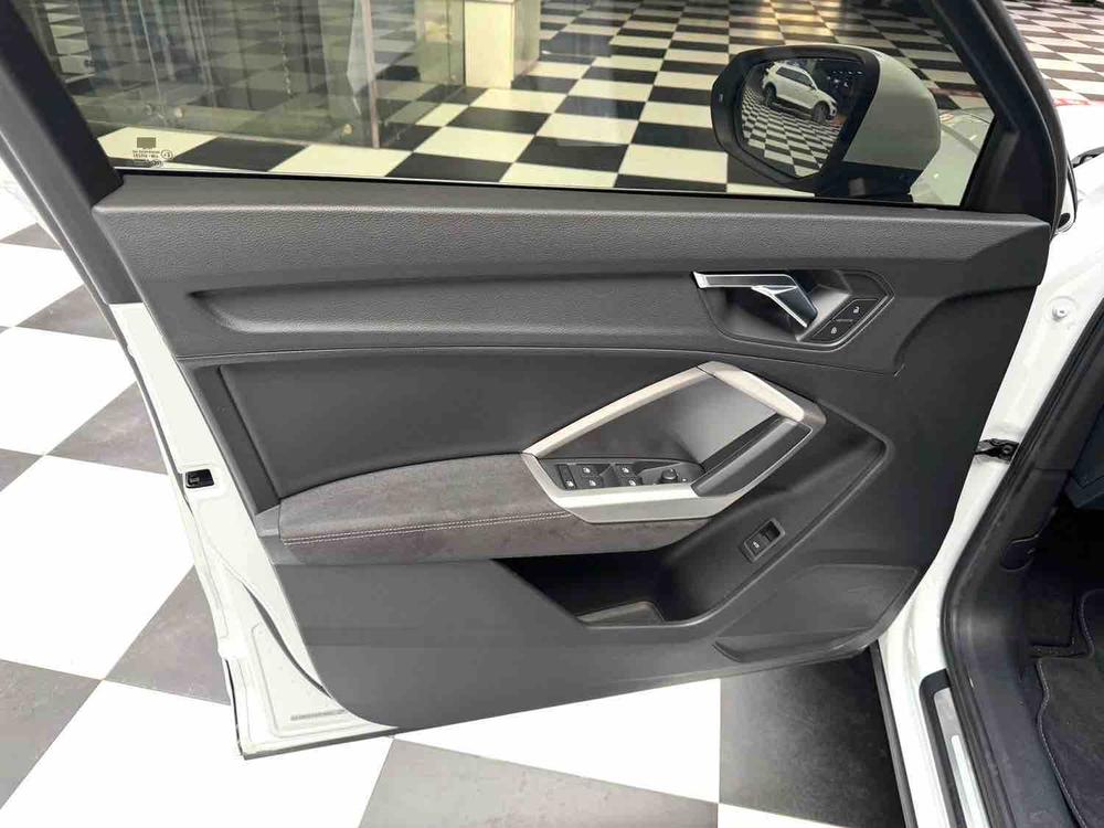 Audi Audi Q3