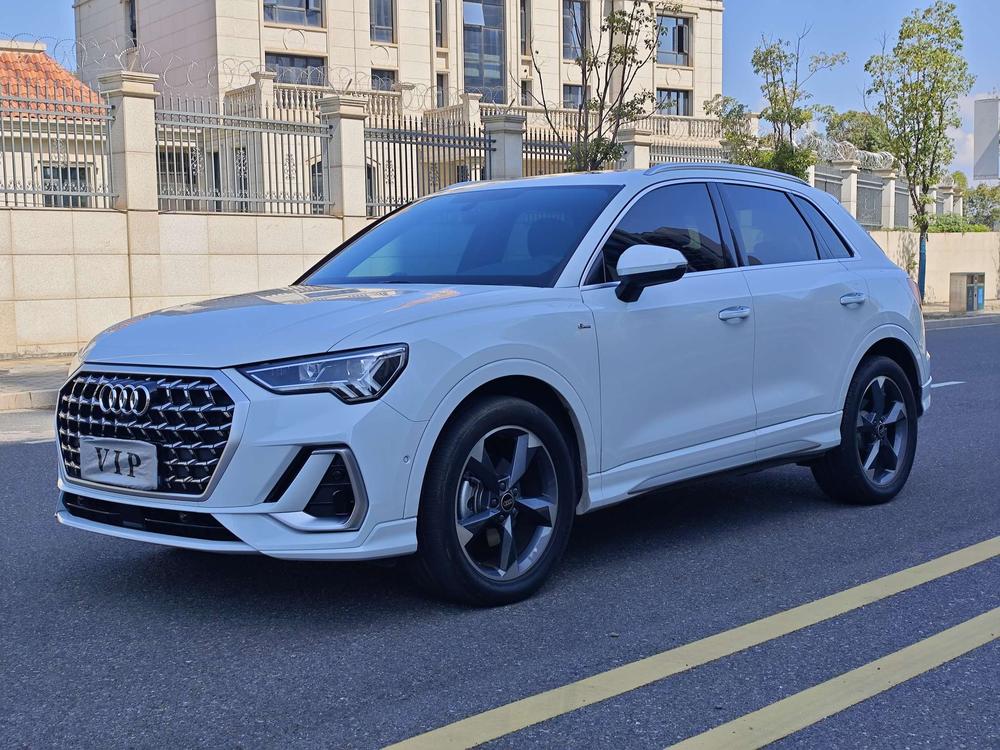 Audi Audi Q3