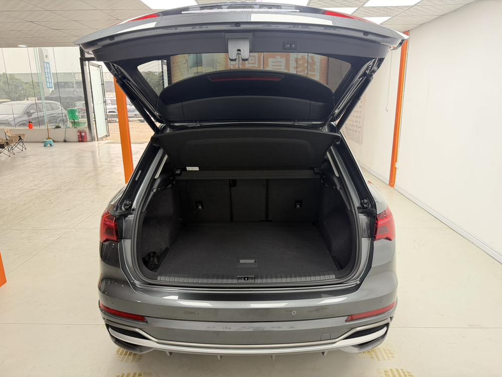 Audi Audi Q3