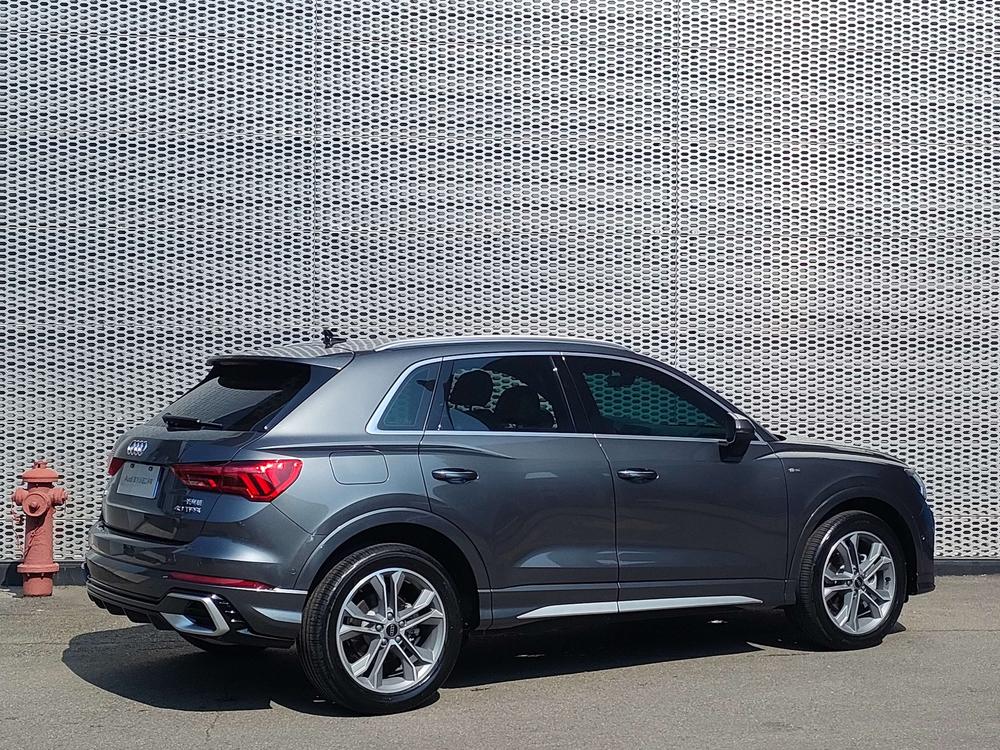 Audi Audi Q3