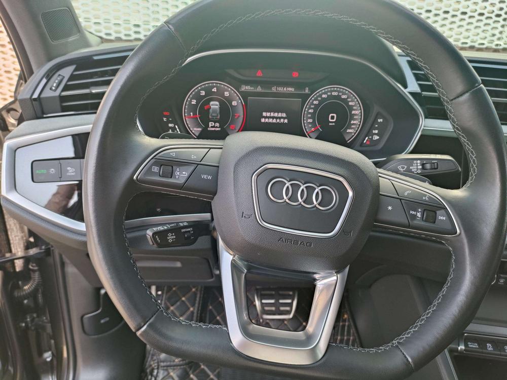 Audi Audi Q3