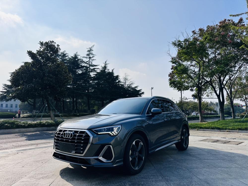 Audi Audi Q3