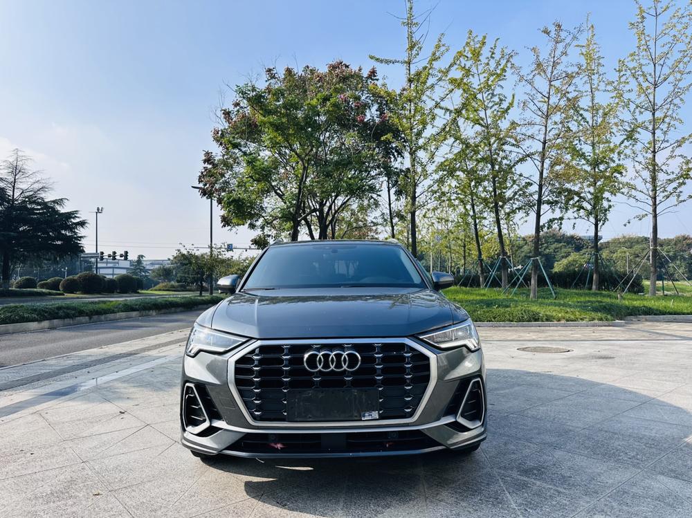 Audi Audi Q3