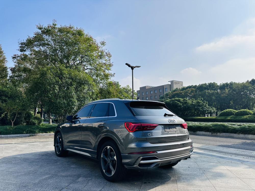 Audi Audi Q3