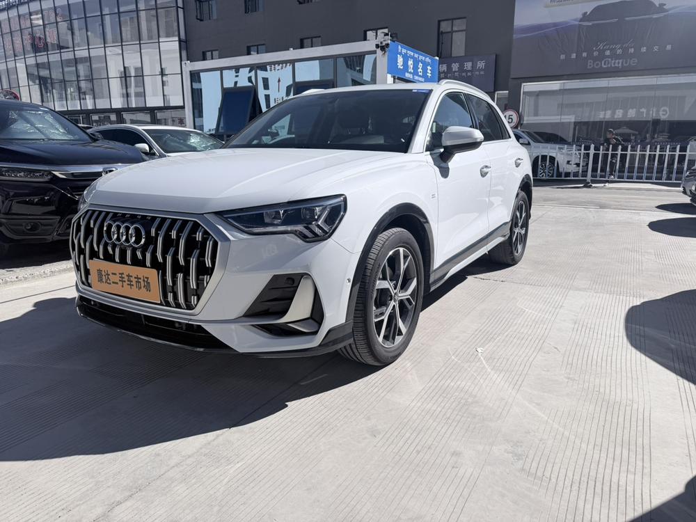 Audi Audi Q3