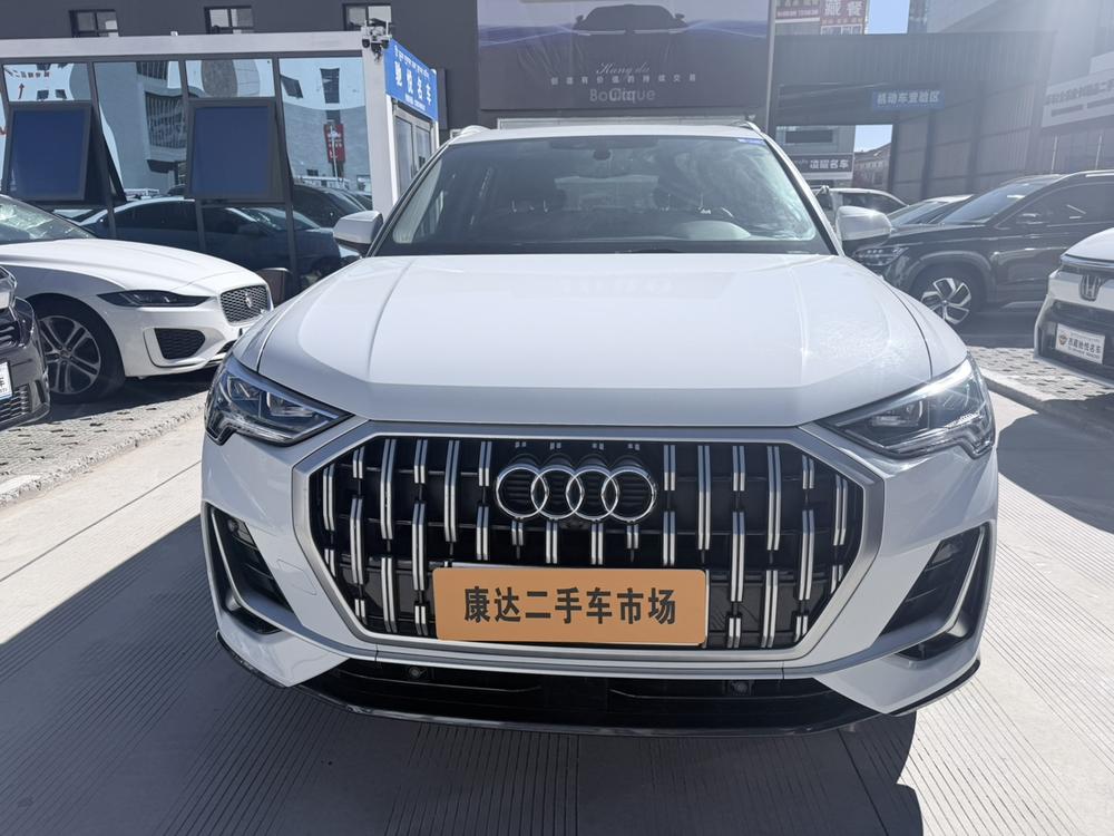 Audi Audi Q3