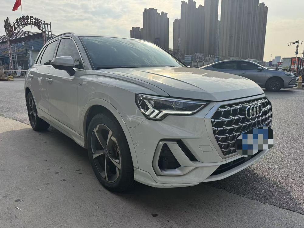 Audi Audi Q3