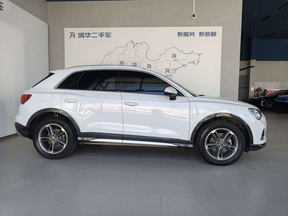 Audi Audi Q3