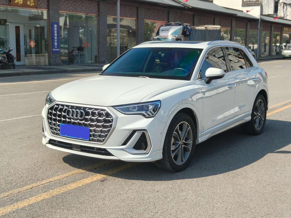 Audi Audi Q3
