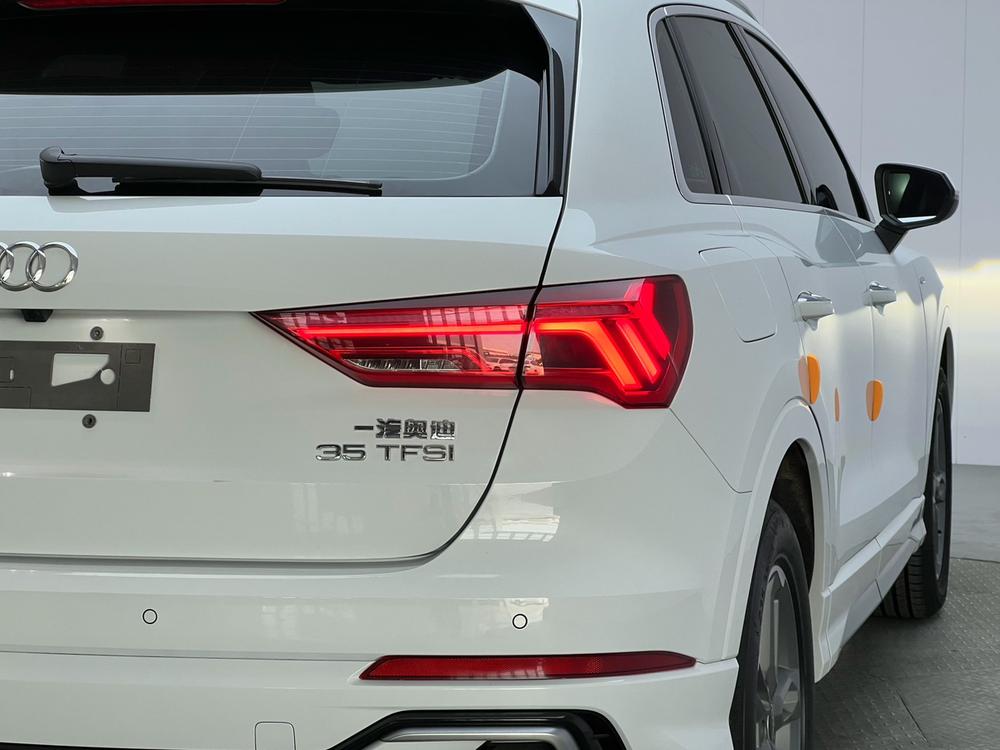 Audi Audi Q3